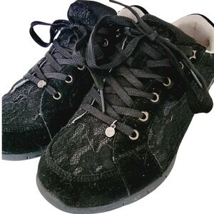 Therafit 7.5 Women's Black Comfort‎ Lace Accent Sneaker Casual Shoe Black